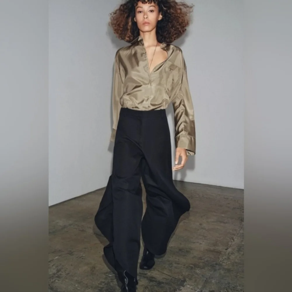 ZARA WIDE LEG PANTS WITH VENTS Black